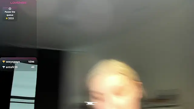 Linaa_Land Chat XXX live