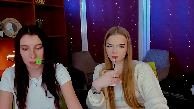 Онлайн чат XXX maddy_moah