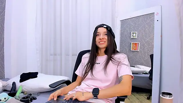 ViictoriiaSaenz Chat XXX live