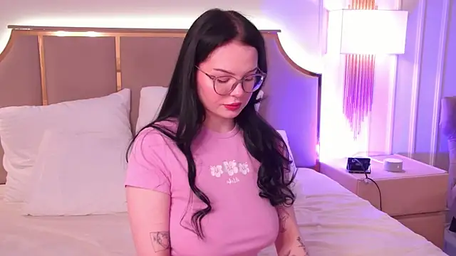 CindyMil Adlı Modelin Canlı XXX Sohbeti