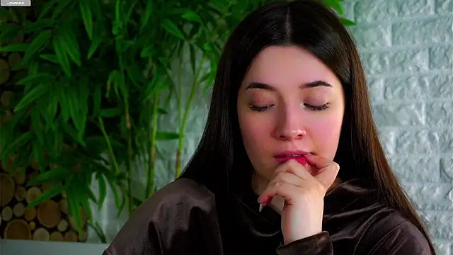 LowOncoming's Live XXX Chat