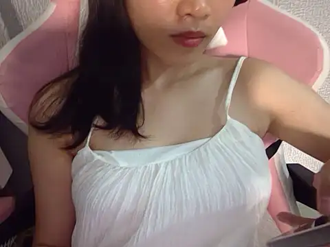 Czat XXX na żywo – Ly-ny