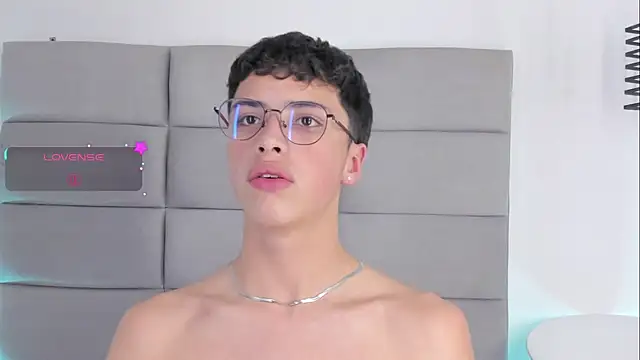 JoshClaarktt's Live XXX Chat