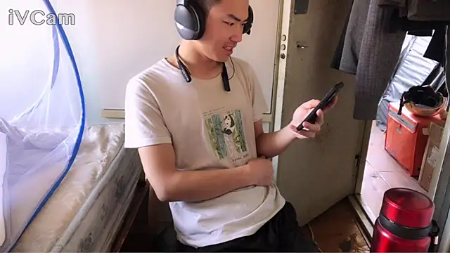 Вебкам-шоу dyjdddttj