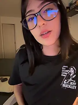 HinaSweet Show in webcam