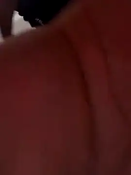 Cute_Big_Hairy_Bear webkamerás műsora