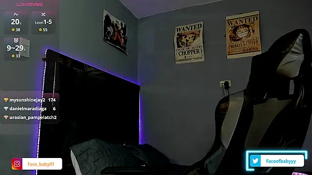 facebaby1: διαδικτυακό σόου στην κάμερα