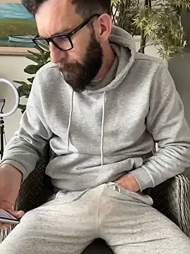 Michel_huge Adlı Modelin Canlı XXX Sohbeti