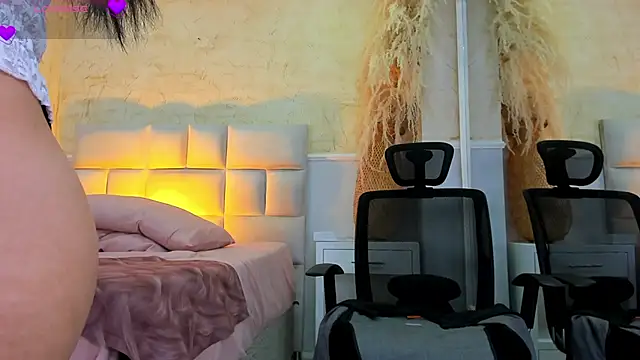 AnaiaClarck's Live XXX Chat