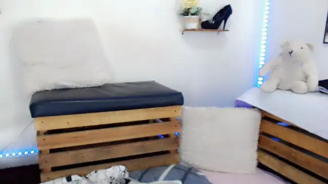 Pokazy przed kamerką – NathalialLooes