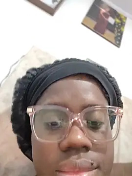 YourLiaa_'s Webcam Show