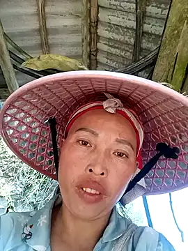 NIANIAKUTE 在線直播表演