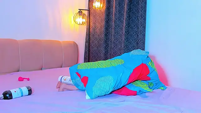 SweetLittleQueenBat Live XXX-chat