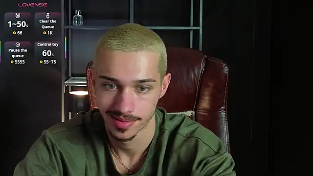 KaydenDrewのライブXXXチャット