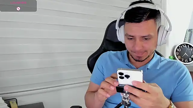 Chat +18 de Rick_Adams ao vivo