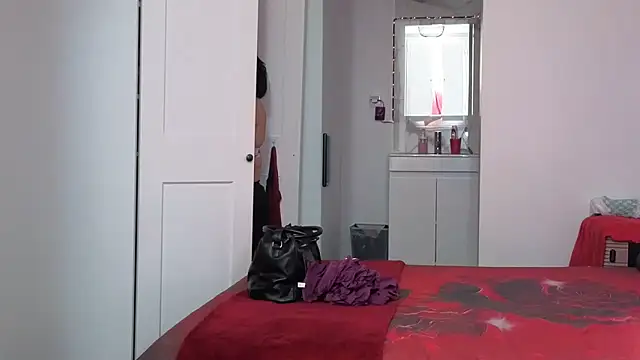 HotSpicyGujju's Live XXX Chat