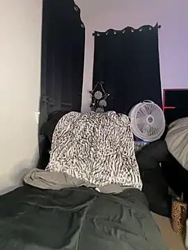 Exotic_Queen_ 即時 XXX 聊天