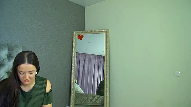 แชท XXX สดของ ElinaBellucci