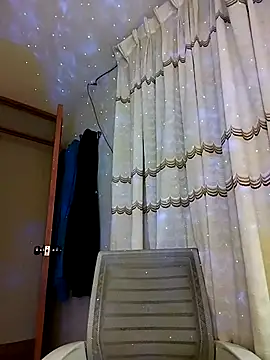 FallsForHerSmile Live XXX-Chat