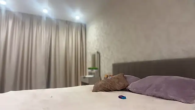 a__enigma: онлайн-секс-чат