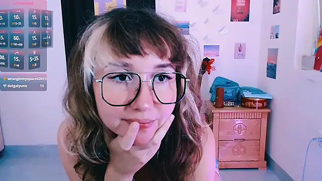 Cosmo_Riri Adlı Modelin Canlı XXX Sohbeti