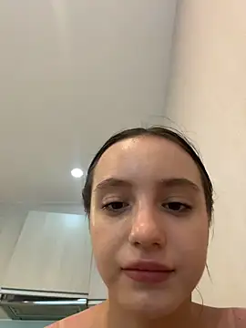 Chat +18 de MiaTee ao vivo