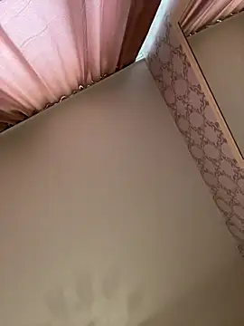 AuraaNova: онлайн-секс-чат