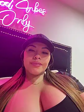 sexyyykloee: вебкам-шоу