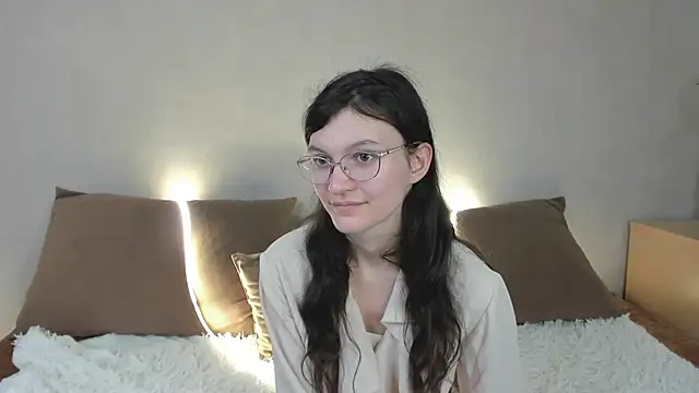 ThoraMarola: онлайн-секс-чат