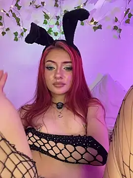 LucyGray live XXX chat