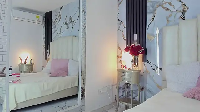 lulumars élő XXX-chatje