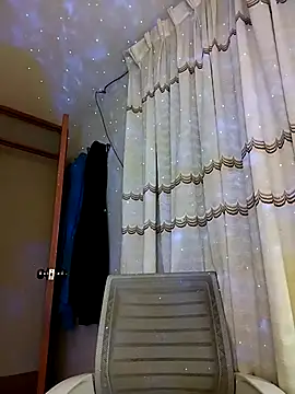 XXX chat uživo modela FallsForHerSmile