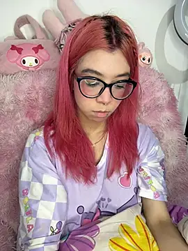 Pokazy przed kamerką – Valen-Foxx1