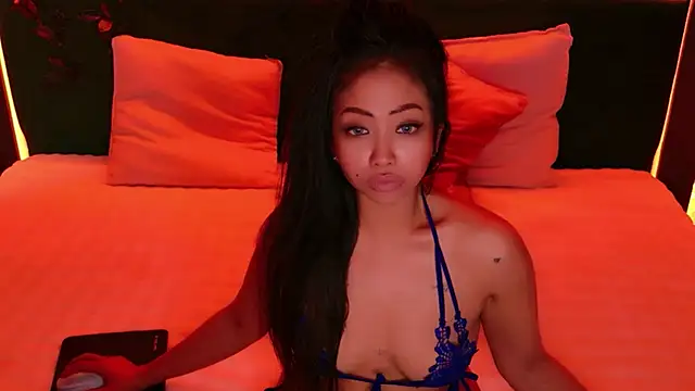 ElyaQuinn's Live XXX Chat