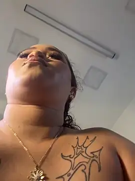 Chat +18 de Isa__Blanc ao vivo