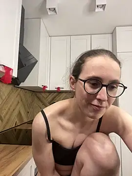 MartiniiSelenna's Live XXX Chat