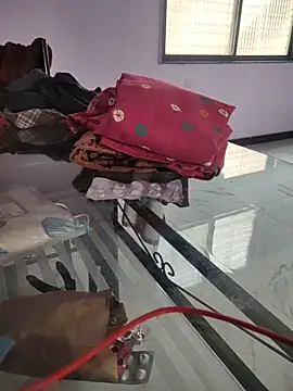 Pokazy przed kamerką – Tamillaxmi12