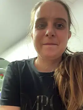 Chantalee Chat XXX in diretta