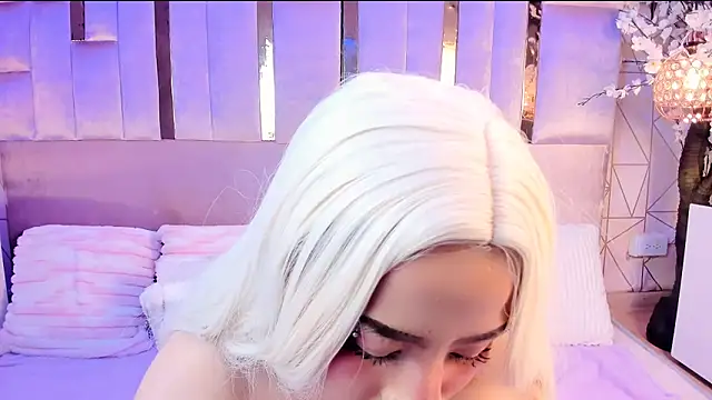 Naomistart 现场XXX聊天