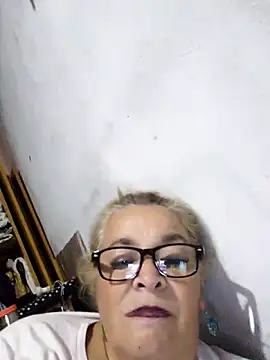 momismilf544 Chat XXX live