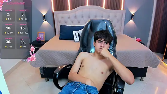 Tommy18__ Live XXX-chat