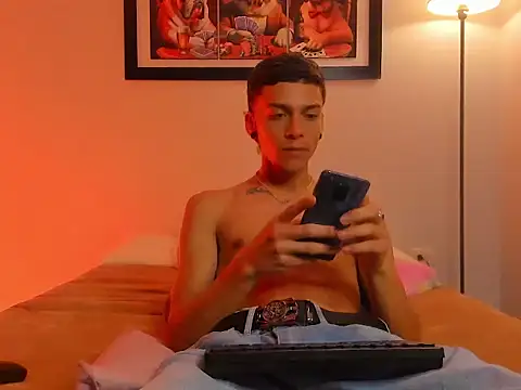 Noahh_Saky Webcam-Show