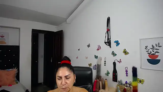 แชท XXX สดของ mature_bigboobs10