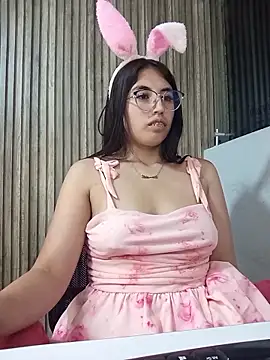 Valk_submissive 即時 XXX 聊天