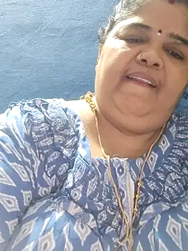 tamilthanushri লাইভ XXX চ্যাট