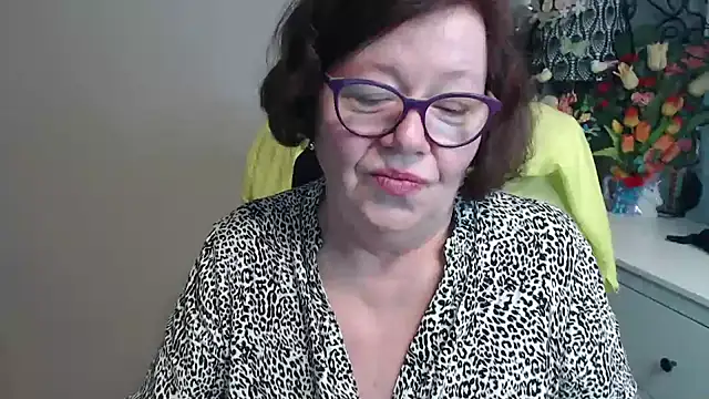 Adelewildx 网络视讯表演