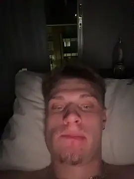 Webkamerová show RAVENTREY1