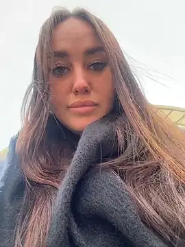 KiraSunshine's Live XXX Chat