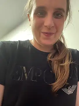 Chatroom XXX en direct de Chantalee