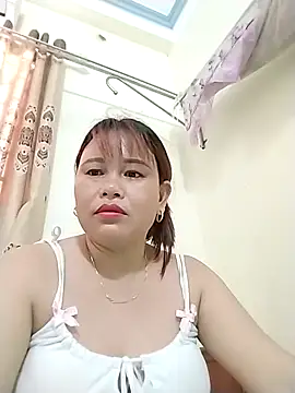 Moubie1 即時 XXX 聊天